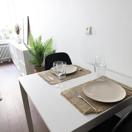 2ndhomes Cozy 44m2 1br With Location In Kamppi! *