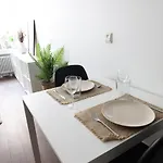 2ndhomes Cozy 44m2 1br With Location In Kamppi! *